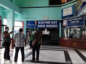 Jenazah Corona Diambil Paksa di Brebes, Dibawa Pakai Mobil Angkutan Umum Jenazah Corona Diambil Paksa di Brebes, Dibawa Pakai Mobil Angkutan Umum