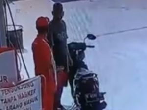 7 Fakta di Balik Aksi Pria Ludahi Petugas SPBU di Semarang 7 Fakta di Balik Aksi Pria Ludahi Petugas SPBU di Semarang