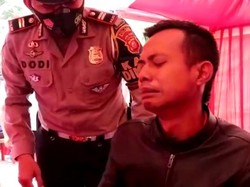 Ngaku Belum Pernah Disuntik, Pria Ini Menangis Saat Rapid Test di Sukabumi