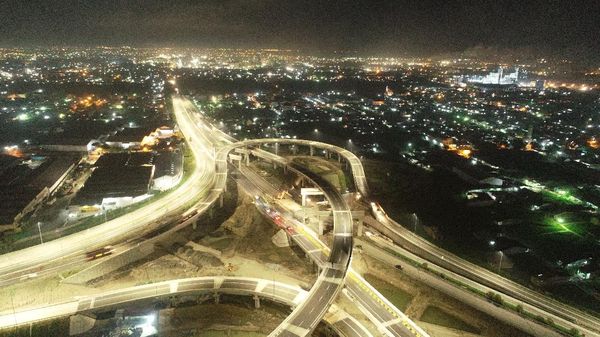 Buka Fungsional, Tol Medan-Binjai Bermandi Cahaya di Malam Hari