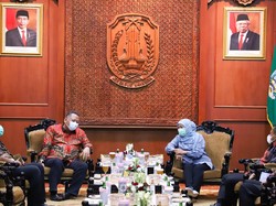 DPRD Surabaya Belum Gelar Paripurna, Bagaimana Status Whisnu Saat ini?