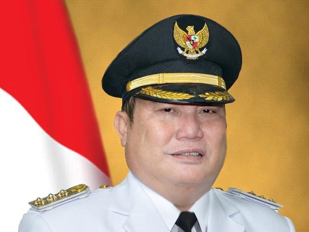 Bupati Kutai Barat FX Yapan Dinyatakan Positif COVID-19 Bupati Kutai Barat FX Yapan Dinyatakan Positif COVID-19