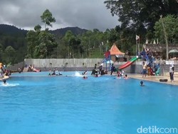 Libur Nataru, Balong Geulis Sumedang Mulai Ramai Wisatawan