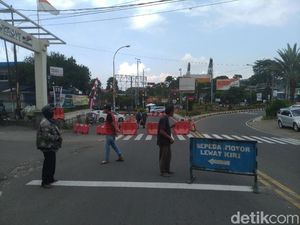 Polisi Berlakukan One Way di Kawasan Puncak Bogor Sore Ini