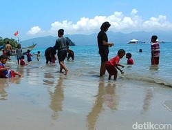 Libur Nataru, Wisata Pantai di Trenggalek Sepi Pengunjung