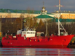 17 Nelayan Dikhawatirkan Tewas Usai Kapalnya Tenggelam di Perairan Arktik