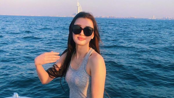 Foto Liburan Sabina Altynbekova, Atlet Voli yang Bikin Pria Patah Hati