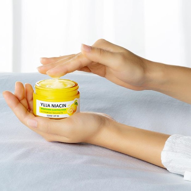 Review Yuja Niacin Brightening Sleeping Mask, Beneran Bikin Glowing?
