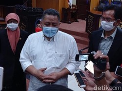 Surat Pemberhentian Wali Kota Surabaya Risma akan Dikirim ke Mendagri
