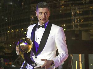 Jelang Tahun Baru, Lewandowski Tambah Gelar di Dubai