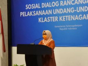 Kemnaker Libatkan Masyarakat Daerah Susun RPP UU Cipta Kerja
