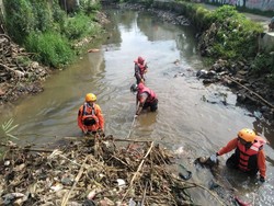 Terpeleset Saat Sedang Bermain, Bocah Usia 3 Tahun Hanyut di Depok