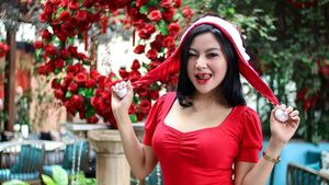 8 Potret Maria Arra, Model dan DJ Seksi yang Pernah Bungkus Artis Terkenal