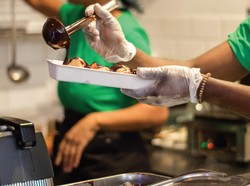 Cloud Kitchen Permudah Memulai Bisnis Kuliner Online