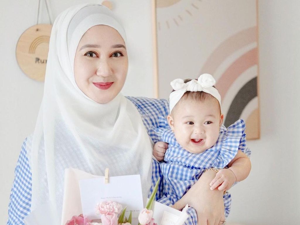 Dian Pelangi Kebanjiran, Pertama dalam 5 Tahun Rumah Terendam Setinggi Dada Dian Pelangi Kebanjiran, Pertama dalam 5 Tahun Rumah Terendam Setinggi Dada