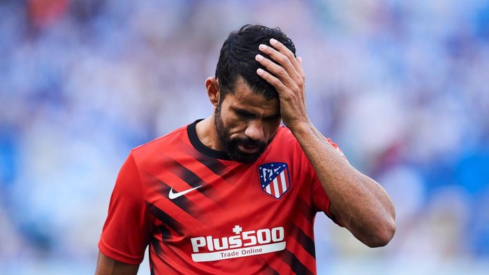 SAN SEBASTIAN, SPAIN - SEPTEMBER 14: Diego Costa of Atletico de Madrid reacts on prior to the warm up during the Liga match between Real Sociedad and Club Atletico de Madrid at Estadio Reale Arena on September 14, 2019 in San Sebastian, Spain. (Photo by Juan Manuel Serrano Arce/Getty Images)