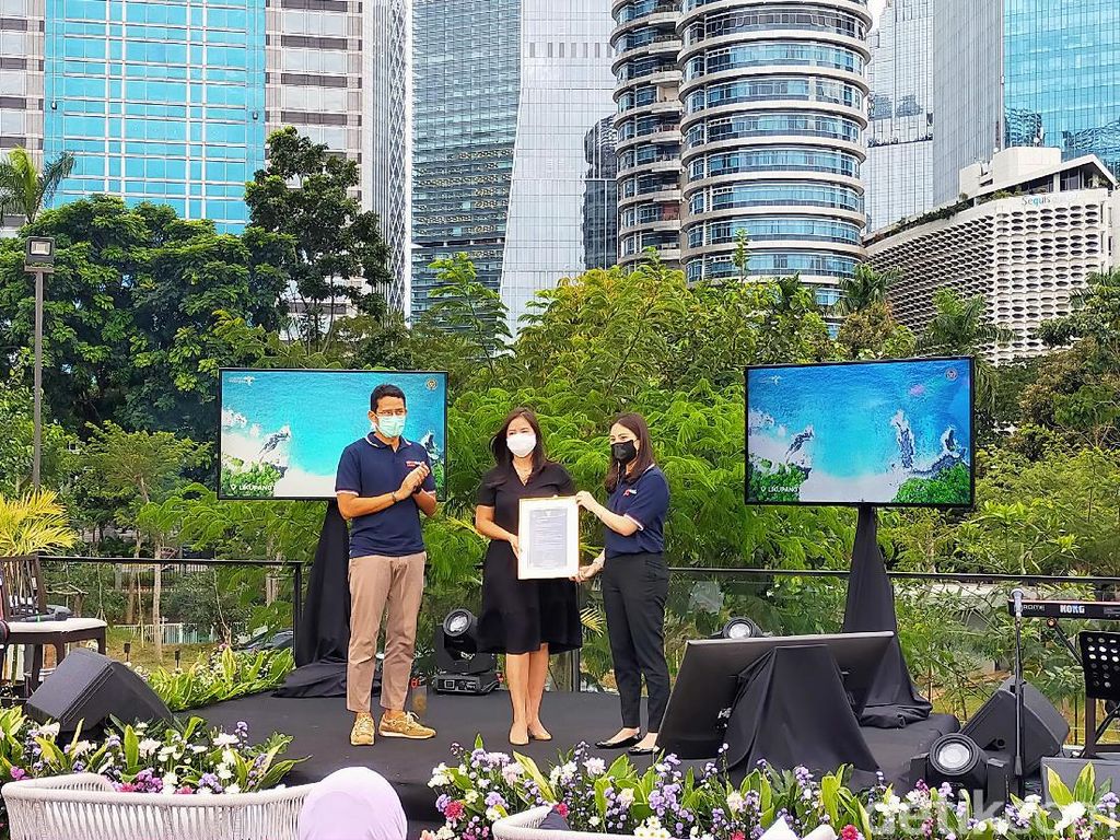 RI Larang WNA Masuk Mulai 1 Januari, Sandiaga Uno: Demi Bangsa RI Larang WNA Masuk Mulai 1 Januari, Sandiaga Uno: Demi Bangsa
