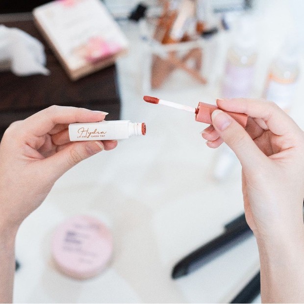 Mineral Botanica Hydra Lip and Cheek Tint/Sumber:instagram.com/mineralbotanica/