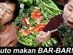 5 Orang Korea Ini Lahap Makan Cah Kangkung, Ada Chef Ternama Lho!