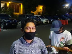 Pelapor Ungkap Alasan Mengapa Ingin Kasus Chat Mesum HRS Dibuka Kembali Pelapor Ungkap Alasan Mengapa Ingin Kasus Chat Mesum HRS Dibuka Kembali