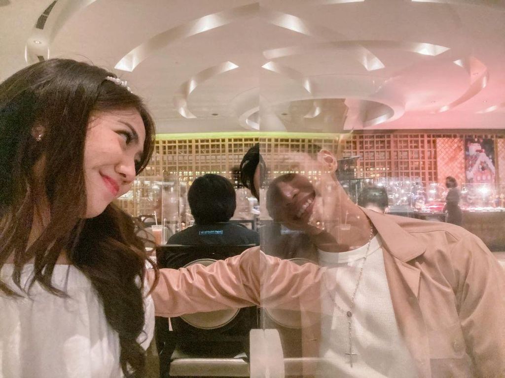 Kisah Cinta Jonatan Christie dengan Shanju eks JKT48