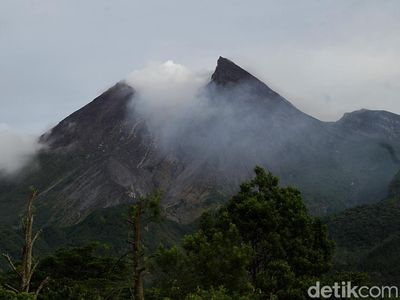 Terkini! Foto-foto Aktivitas Gunung Merapi