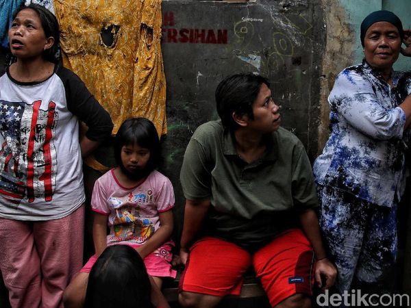 Waspada Potensi Klaster Keluarga di Permukiman Padat