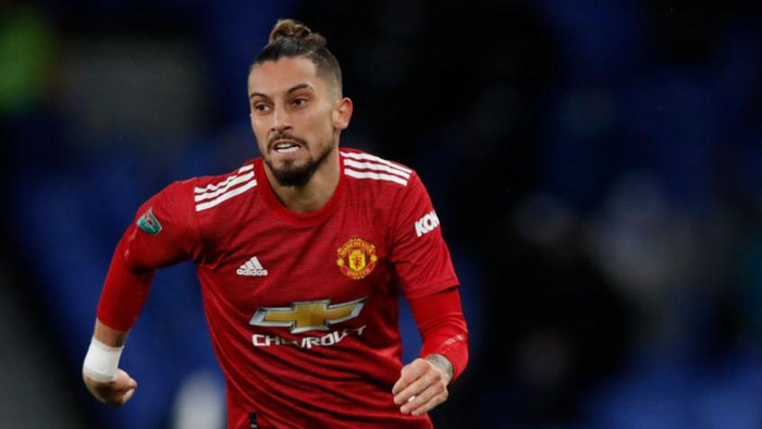 LIVERPOOL, ENGLAND - DECEMBER 23: Alex Telles of Manchester United in action during the Carabao Cup Quarter Final match between Everton and Manchester United at Goodison Park on December 23, 2020 in Liverpool, England.  A limited number of fans (2000) are welcomed back to stadiums to watch elite football across England. This was following easing of restrictions on spectators in tiers one and two areas only. (Photo by Clive Brunskill/Getty Images)