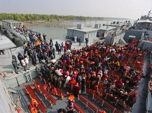 Bangladesh Kirim Ribuan Pengungsi Rohingya ke Pulau Terpencil Bangladesh Kirim Ribuan Pengungsi Rohingya ke Pulau Terpencil
