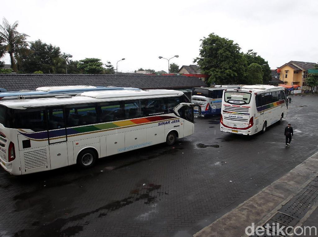 Begini Suasana Terminal Giwangan Yogyakarta Saat Libur Tahun Baru Begini Suasana Terminal Giwangan Yogyakarta Saat Libur Tahun Baru