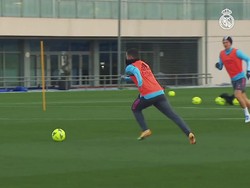 Video: Eden Hazard Cetak Gol Rabona di Latihan Real Madrid