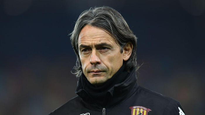 UDINE, ITALY - DECEMBER 23: Filippo Inzaghi head coach of Benevento Calcio looks on during the Serie A match between Udinese Calcio and Benevento Calcio at Dacia Arena on December 23, 2020 in Udine, Italy. (Photo by Alessandro Sabattini/Getty Images)
