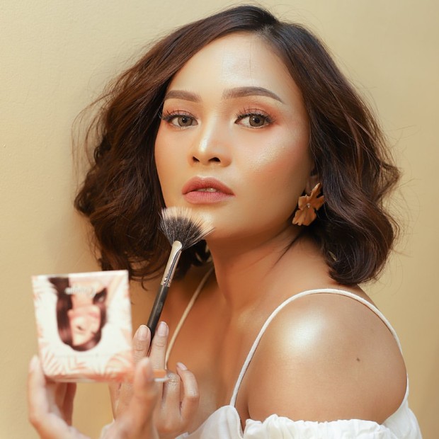 Kolaborasi makeup lokal x influencer.