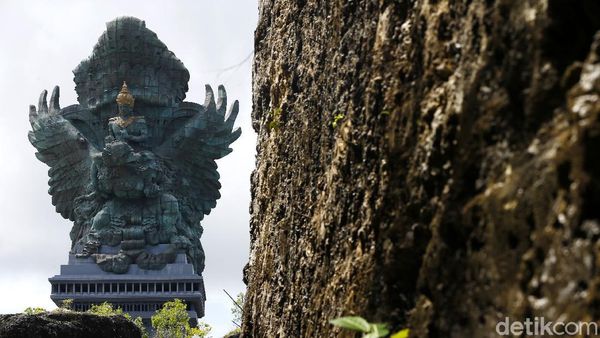 Kemegahan GWK di Masa Pandemi dan Libur Nataru