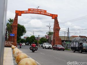 Mojokerto Raya Terapkan Jam Malam, Akses Masuk Ditutup pada Malam Tahun Baru
