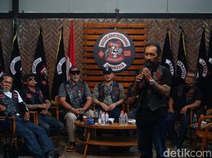 Pegi Diar Terpilih Lagi Sebagai El Presidente Bikers Brotherhood 1% MC Indonesia Pegi Diar Terpilih Lagi Sebagai El Presidente Bikers Brotherhood 1% MC Indonesia