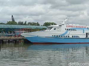 Reaktif Corona, 2 Wisatawan Ditolak Masuk Karimunjawa Reaktif Corona, 2 Wisatawan Ditolak Masuk Karimunjawa