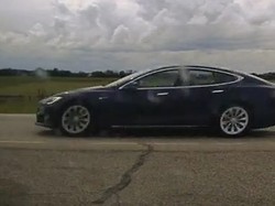 Haduh! Pemobil Ini Ditilang Polisi, Gara-gara Tidur Pulas saat Ngebut 150 km/jam