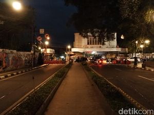 Maaf! Alun-alun Bandung Dikosongkan, Tak Ada Perayaan Tahun Baru