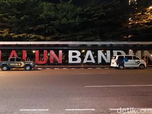 Alun-alun Bandung Bak Kota Mati