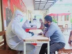 6 Saksi Diperiksa dalam Kasus Ambil Paksa Jenazah COVID-19 di Tuban