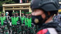 Cegah Kerumunan, Ribuan Personel Gabungan Sekat Kota Bandung
