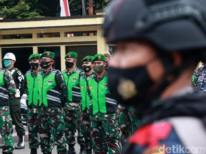 Cegah Kerumunan, Ribuan Personel Gabungan Sekat Kota Bandung
