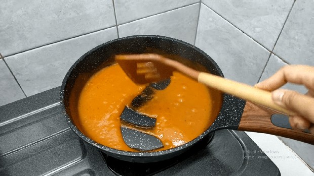 Foto: Youtube/CR COOK saus yang telah mengental