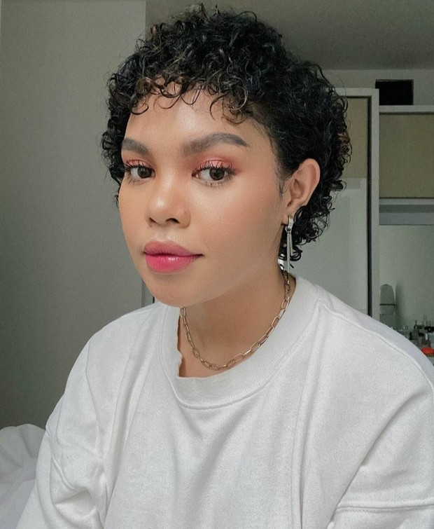 Foto:Flawless/instagram.com/lifnisanders/ Inspirasi Makeup Malam Tahun Baru