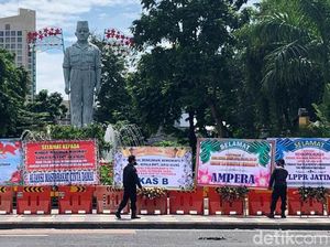 FPI Dilarang, Karangan Bunga Juga Banjiri Taman Apsari