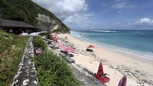 Ini Lho Pantai Pandawa yang Indahnya Kebangetan