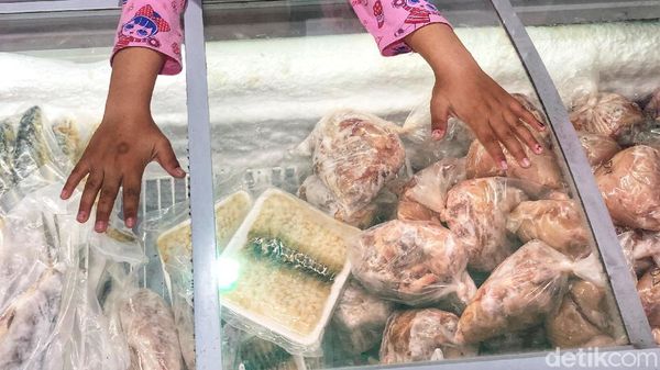 Jelang Tahun Baru, Omzet Daging Meningkat Dua Kali Lipat