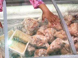 Jelang Tahun Baru, Omzet Daging Meningkat Dua Kali Lipat