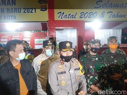 Pastikan Tak Ada Kerumunan, Kapolda Banten Cek Alun-alun Serang